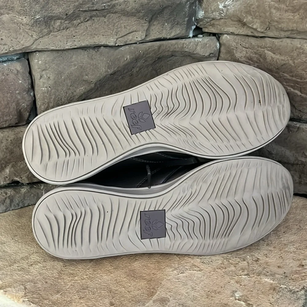 Reef Rover Low LE / SZ 8.5 - Picture 6 of 7